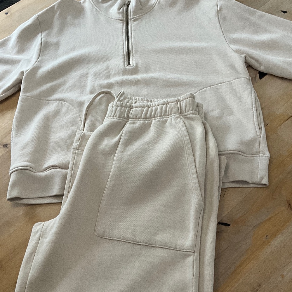 MATE THE LABEL BONE BUNDLE  LARGE TOP/ XTRA LARGE BOTTOMS